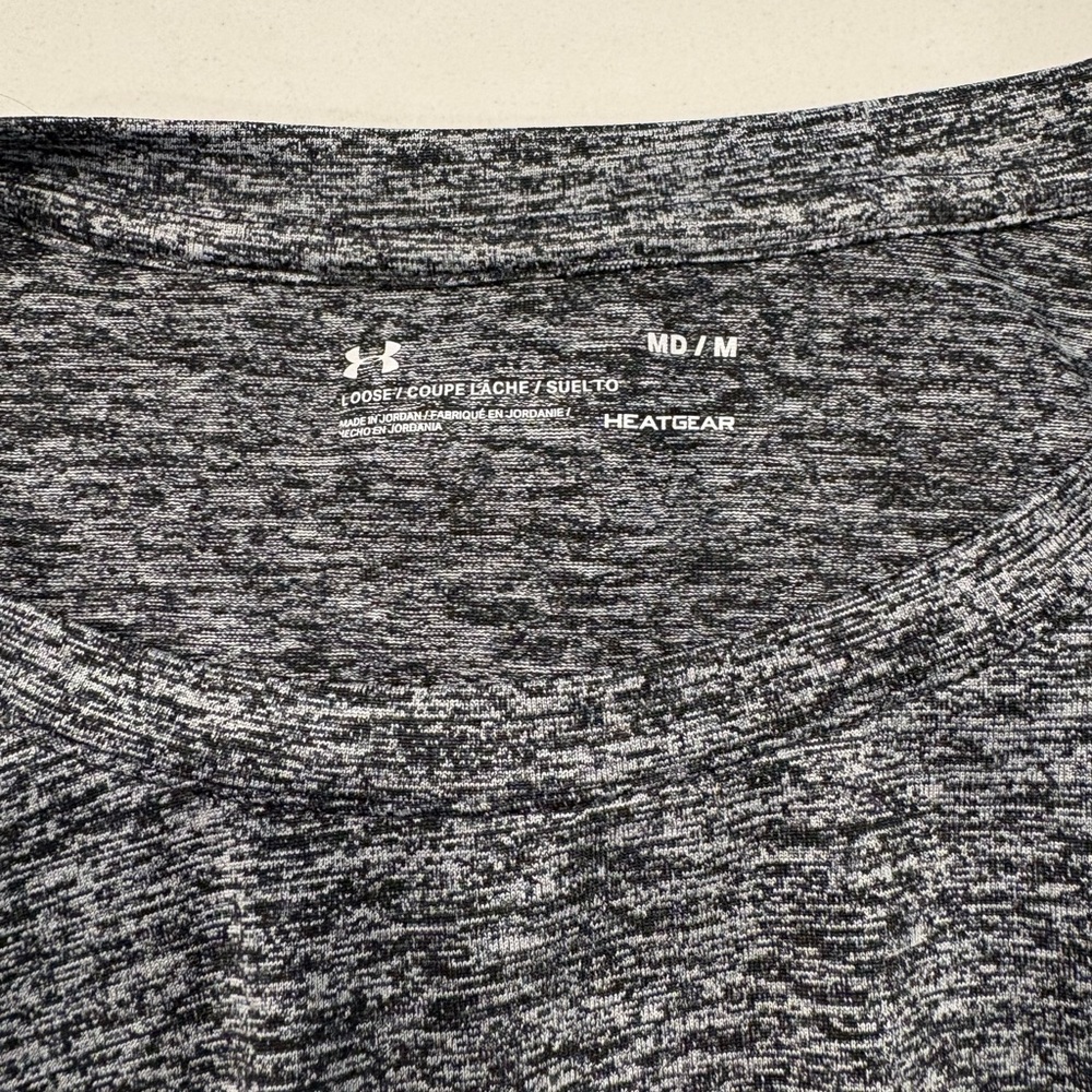 Under Armour Black and White Heathered Shirt size medium - Picture 3 of 3